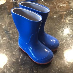 Child’s rain boots blue size 5/6